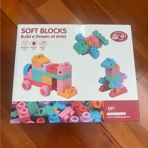 NWT Soft Blocks Build a dream of artist 78 pcs dinosaur crane plane
